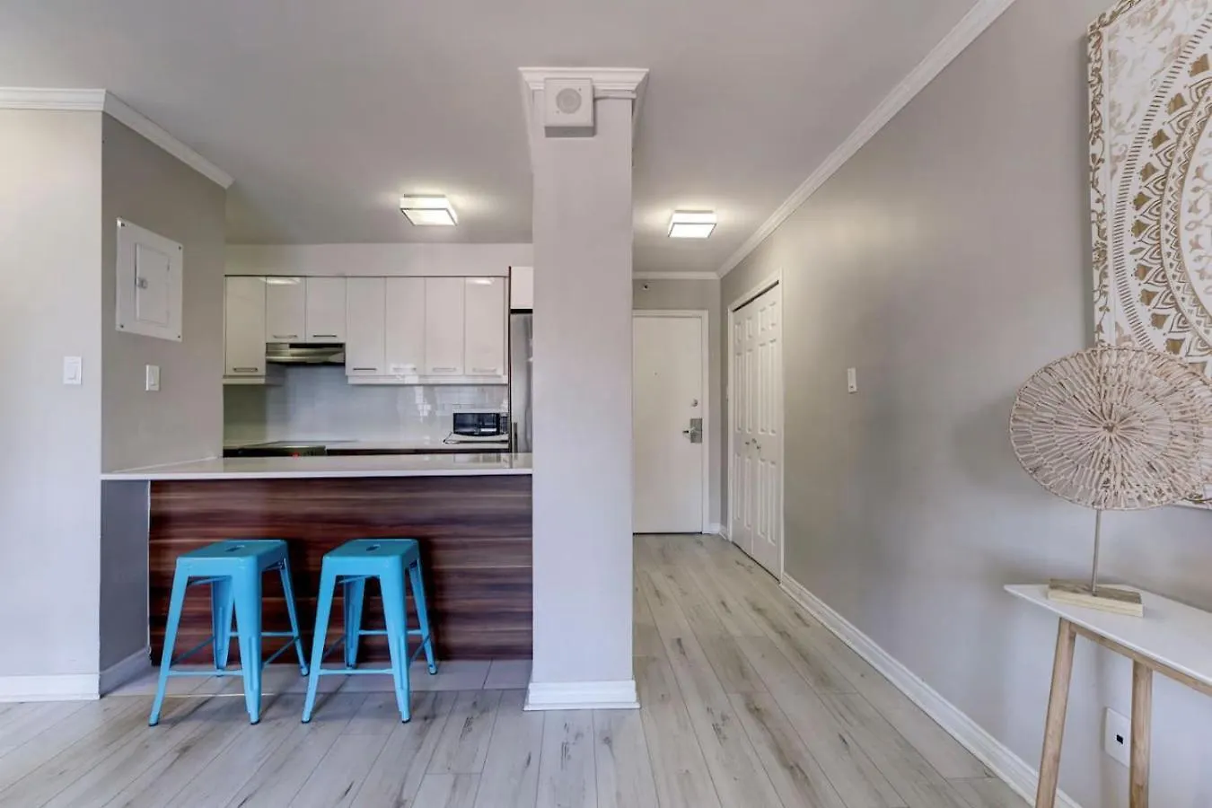Nice Unit In Heart Of Downtown Balcony View Zm5 Montreal Apartment