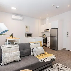 New And Perfectly Located 1 Bedroom By Den Montréal