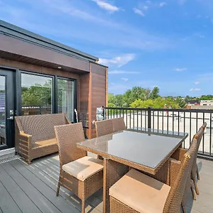  Apartment Frontenac By Restavio
